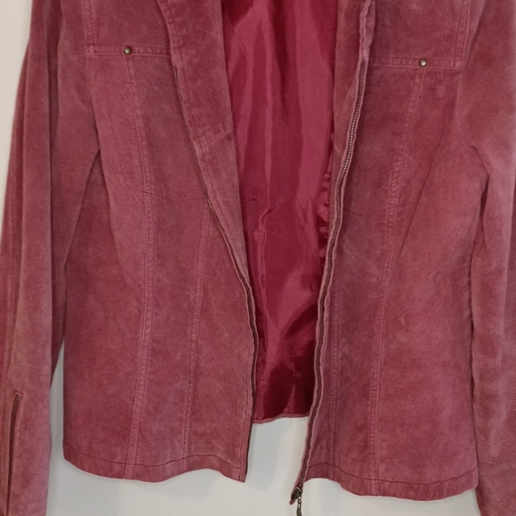 Vintage red suede leather jacket. - Picture 2 of 7